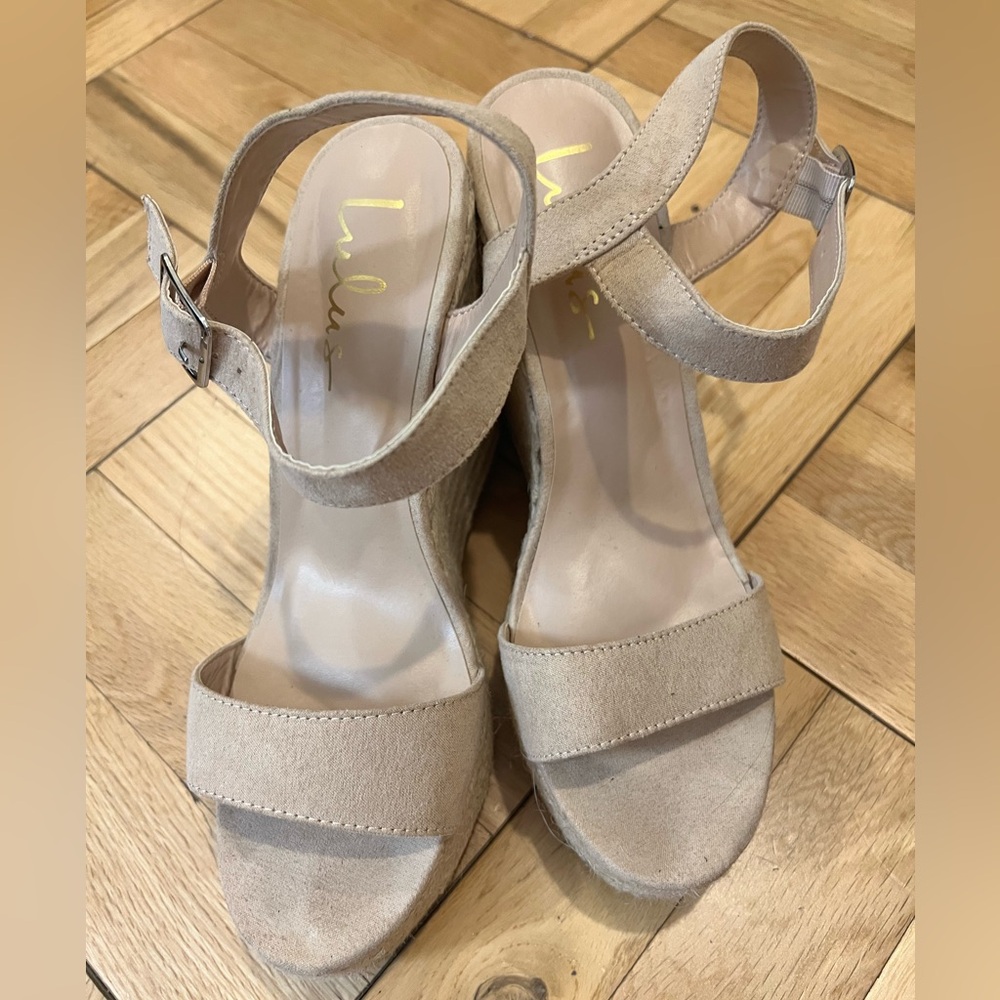 Platform sandals 👡